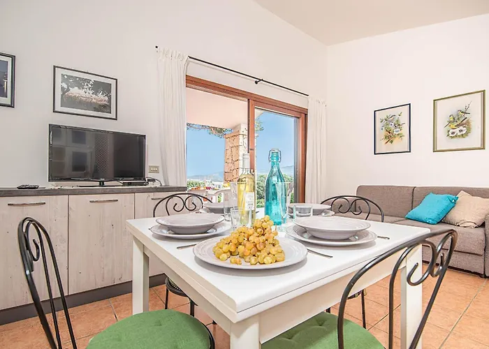 Laura - Happy Apartman
