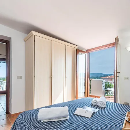 Laura - Happy Apartment
