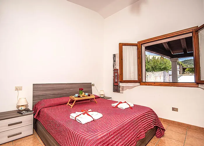 Laura - Happy Apartman